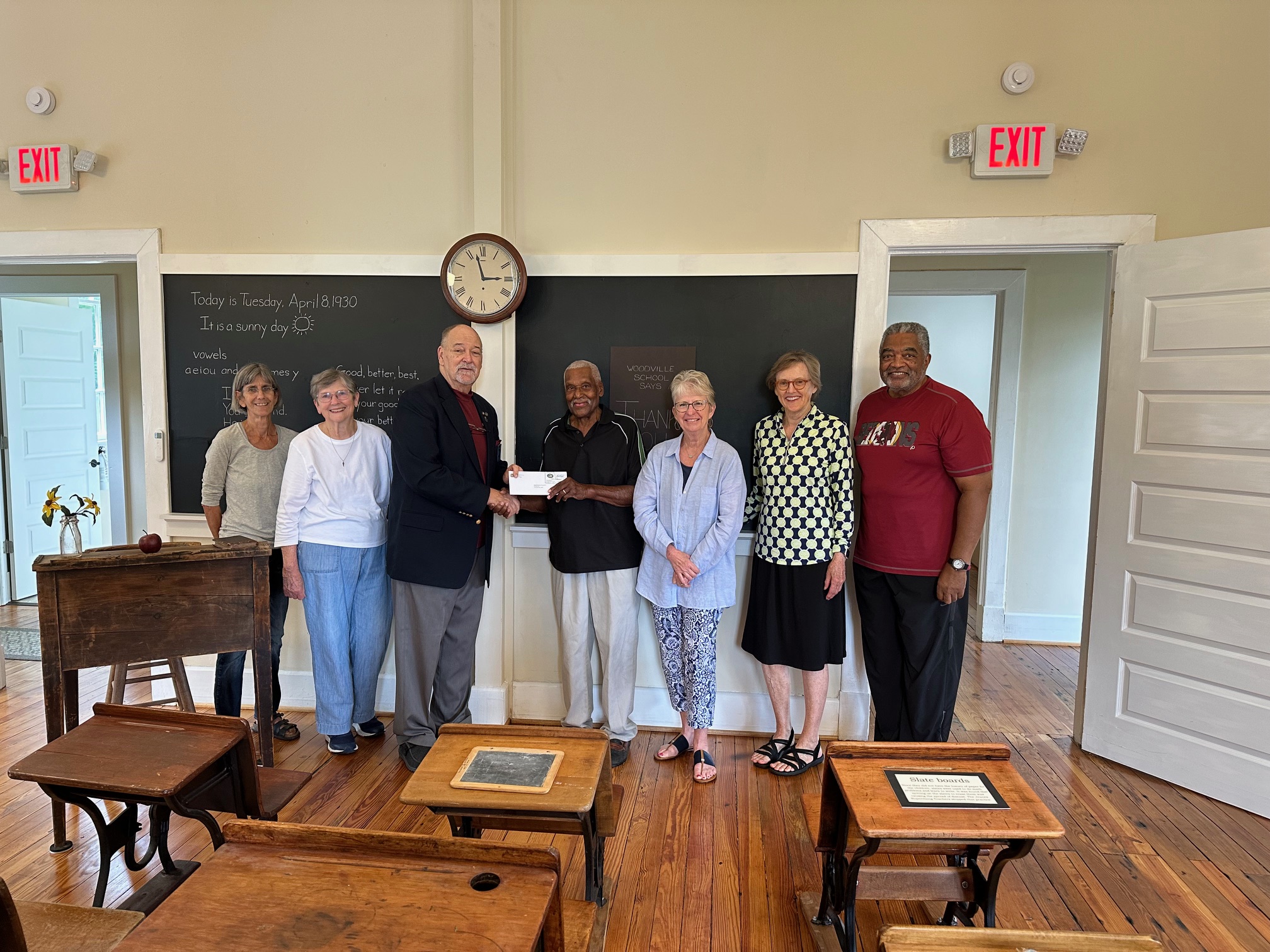 donation-woodville-school-1